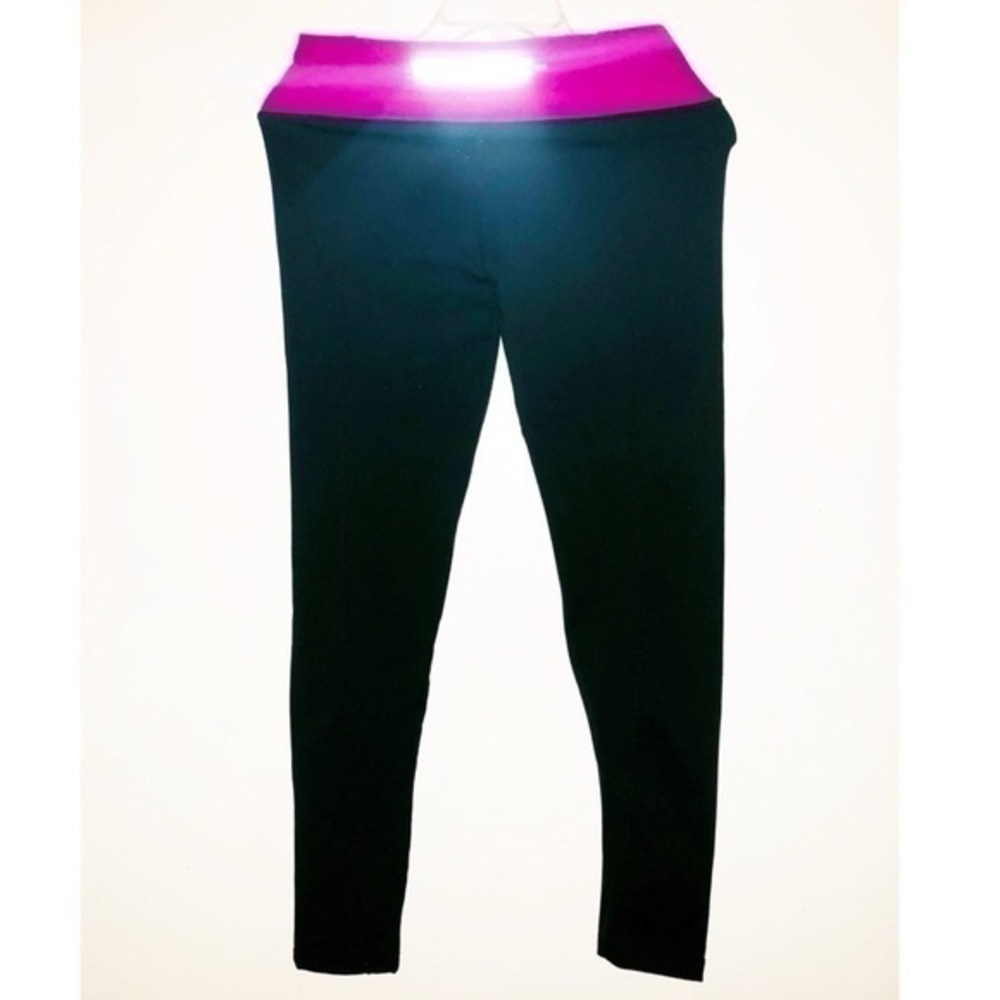 Leggings size small tag was removed - Picture 3 of 5